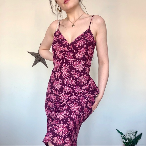SOLD ON DEPOP! floral midi dress with empire waist - Picture 2 of 7